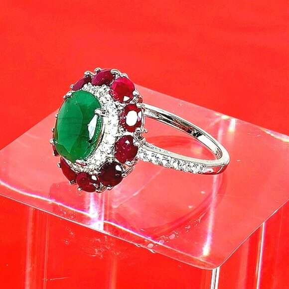 925 Sterling Silver Ring with Natural Emerald 11x8mm & Ruby Gemstone - Picture 4 of 16